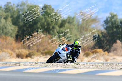 media/Jan-08-2022-SoCal Trackdays (Sat) [[1ec2777125]]/Turn 7 (1035am)/